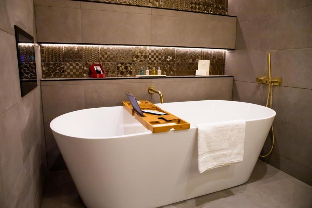 Kirkgate Suites - Luxurious City Centre Apartment Leeds  Exterior photo